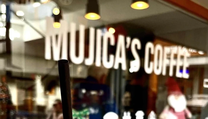 Mujicas Coffee Instagram - San Martín de los Andes