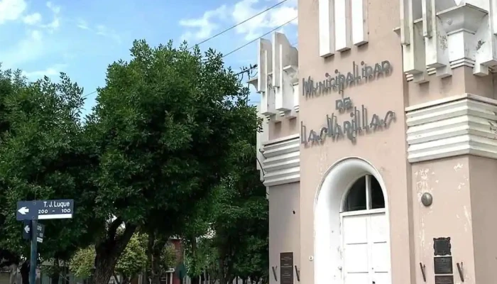 Municipalidad De Las Varillas -  Edificio - Las Varillas