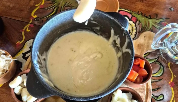 Nuevo Tirol Casa De Te Patio Cervecero Mas Recientes - Agua de Oro