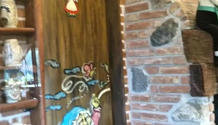 Nuevo Tirol Casa De Te Patio Cervecero Videos - Agua de Oro