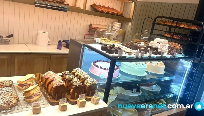 Padre Panaderia Confiteria Pastel - Cdad. Autónoma de Buenos Aires