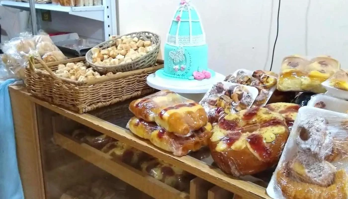 Panaderia Artesanal La Victoria Comida Y Bebida - Mercedes