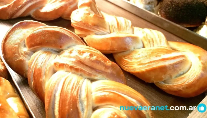 Panaderia El Porteno Comida Y Bebida - Leandro N. Alem