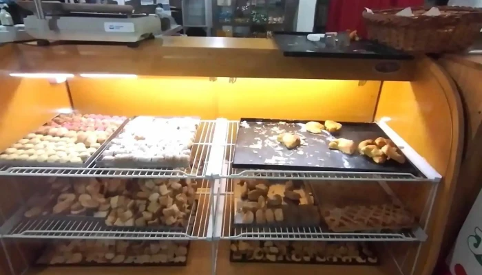 Panaderia Flor De Lis -  Vitrina - Puerto Vilelas