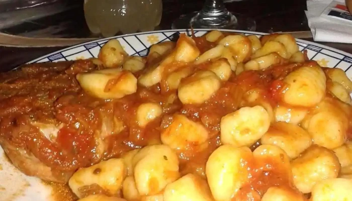 Panaderia Imperial -  Comida Y Bebida - Río Gallegos