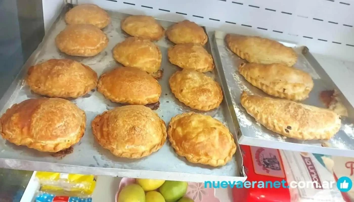 Panaderia La Casa De Las Delicias Comida Y Bebida - Puerto San Julian