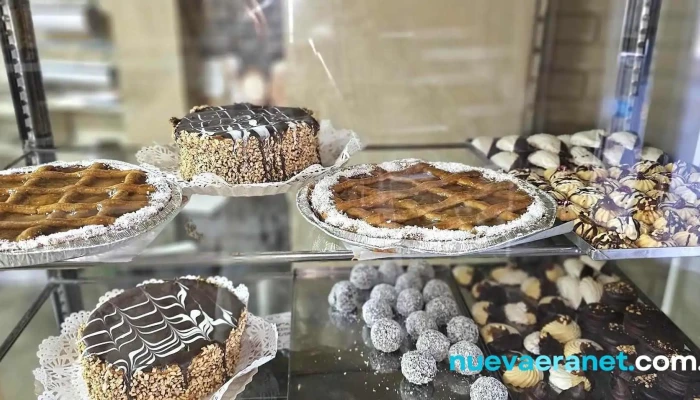 Panaderia La Esperanza Comida Y Bebida - La Falda