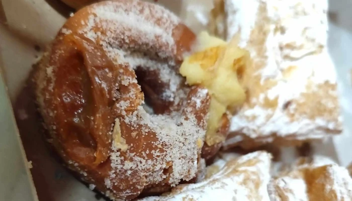 Panaderia La Esperanza Videos - La Falda