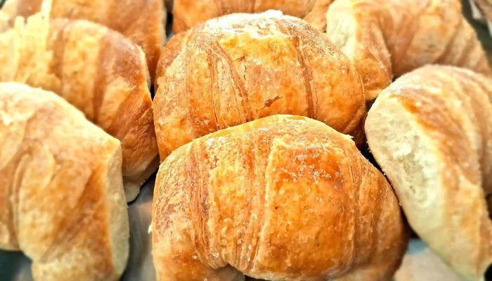 Panaderia La Lucia -  Comida Y Bebida - Las Heras