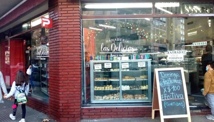 Panaderia Las Delicias -  Vitrina - Cdad. Autónoma de Buenos Aires