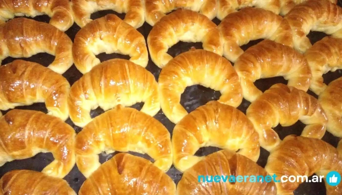 Panaderia Lolo Comida Y Bebida - Los Hornillos