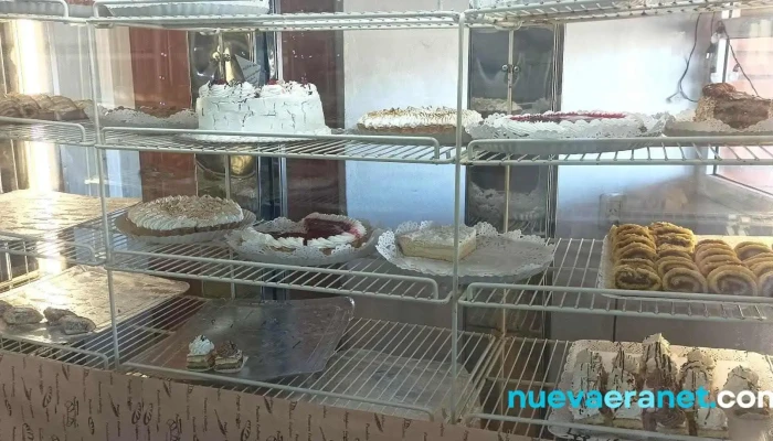 Panaderia Los Reyes De La Medialuna Ambiente - Camarones