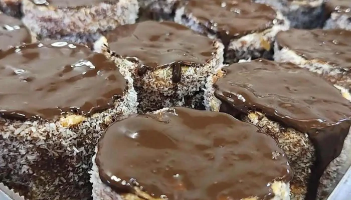 Panaderia Lourdes Pastel - Tostado