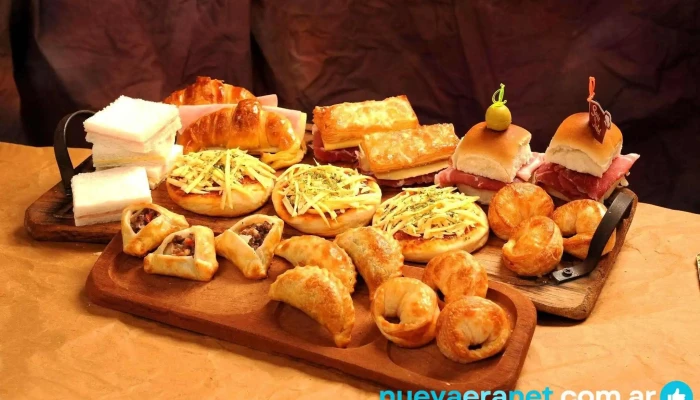 Panaderia Santa Isabel -  Comida Y Bebida - Andino