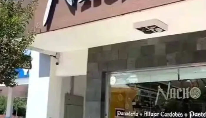 Panaderia Y Alfajoreria Nacho Videos - Mina Clavero