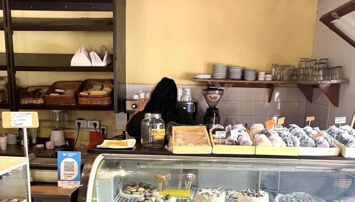 Panaderia Y Cafeteria La Pasteleria -  Abierto Ahora - Río Cuarto