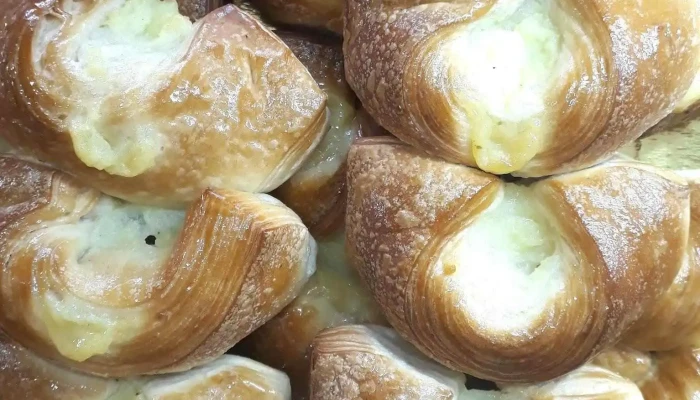 Panaderia Y Confiteria Alvear Hojaldre - Monte Caseros