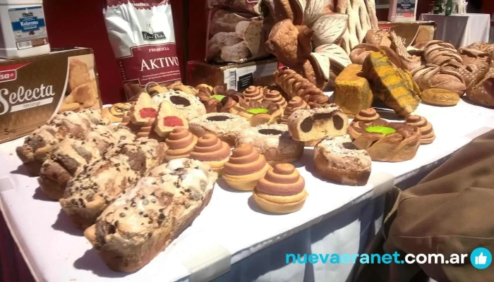 Panaderia Y Confiteria Dulce Compania Comida Y Bebida - Paraná