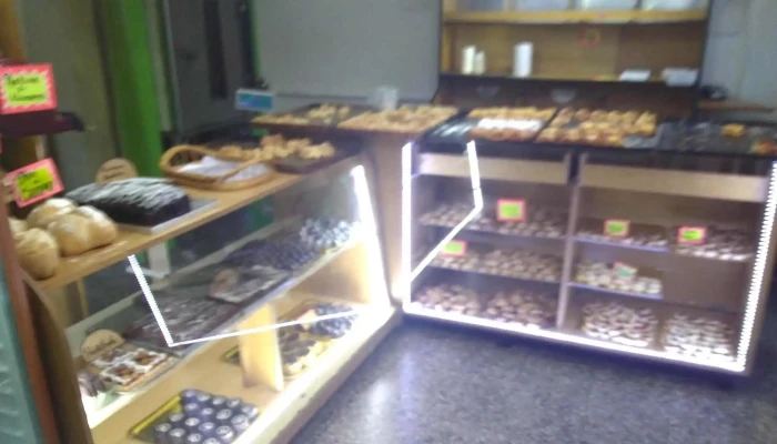 Panaderia Y Confiteria Dulce Compania Vitrina - Paraná