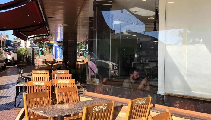 Panaderia Y Confiteria El Arbol Real Ambiente - Puerto Iguazú