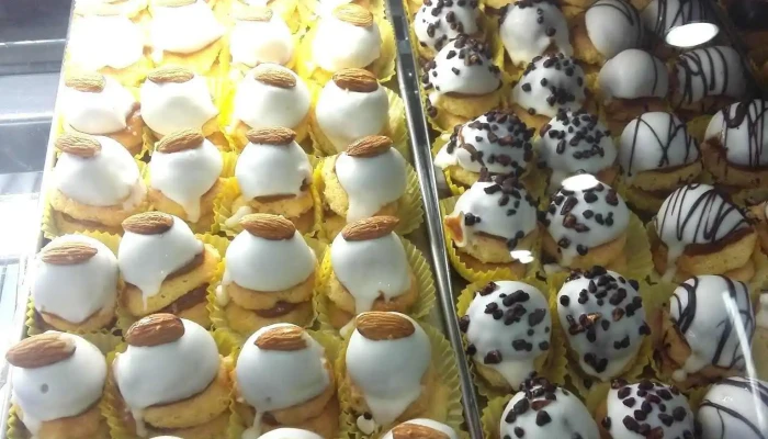 Panaderia Y Confiteria Jp Comida Y Bebida - San Lorenzo