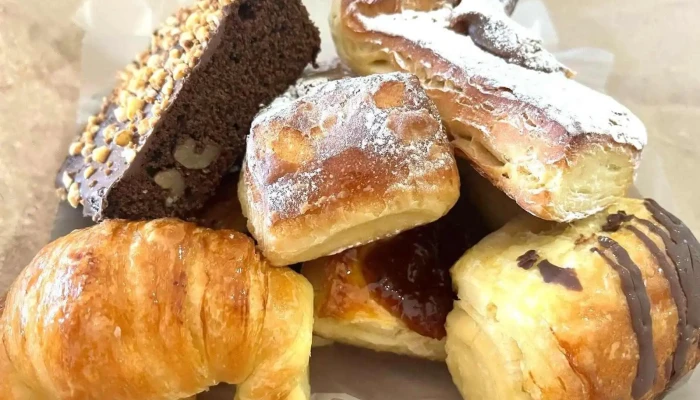 Panaderia Y Confiteria La Familia Croissant - Malargüe