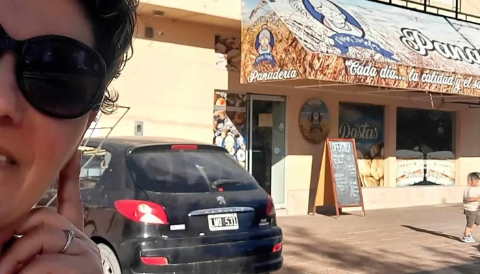 Panaderia Y Confiteria La Familia Opiniones - Malargüe