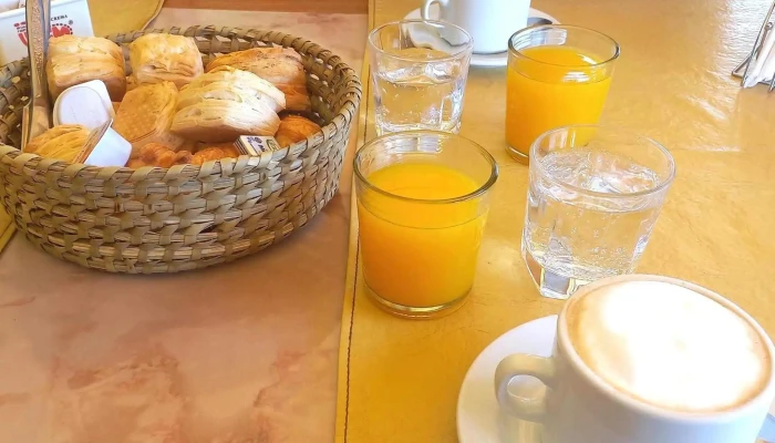 Panadería y confitería La Ideal - Villa Cura Brochero