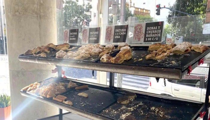 Panaderia Y Confiteria Lyon -  Promocion - Cdad. Autónoma de Buenos Aires