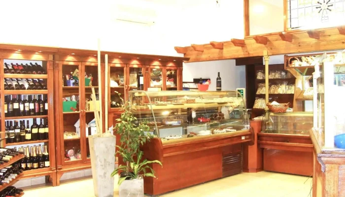 Panaderia Y Pasteleria Los Molinos Del Propietario - Laboulaye