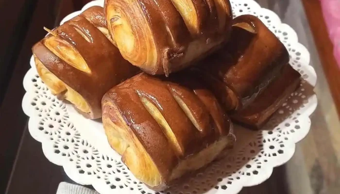 Panaderia Y Pasteleria Vik Tom Mas Recientes - San Martín de los Andes
