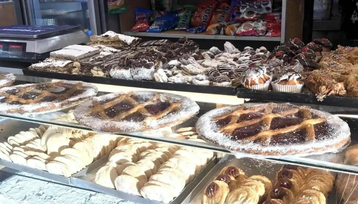 Panificadora La Geno -  Comida Y Bebida - Córdoba