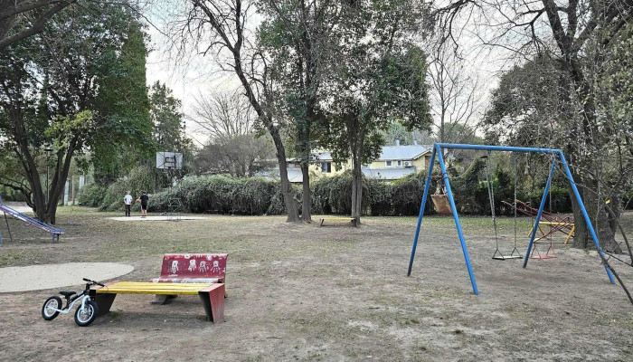 Plaza Casa De Los Pajaros Fotos - Mendiolaza