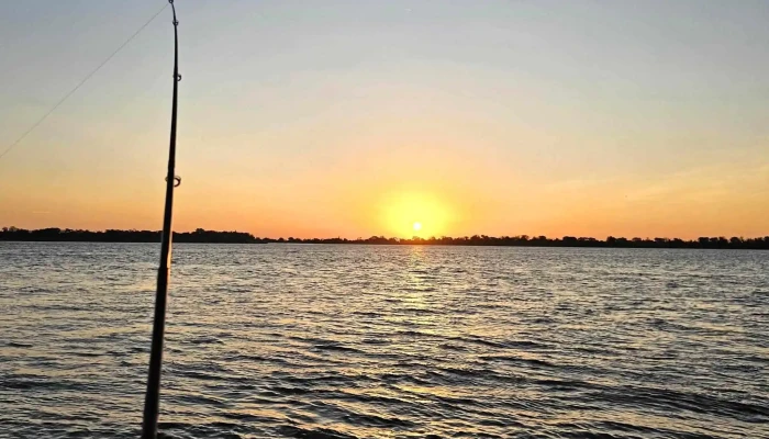 Reflejos Del Parana Fotos - Empedrado