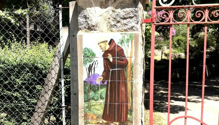 Retiro Espiritual Hermanas Franciscanas -  Descuentos - Agua de Oro