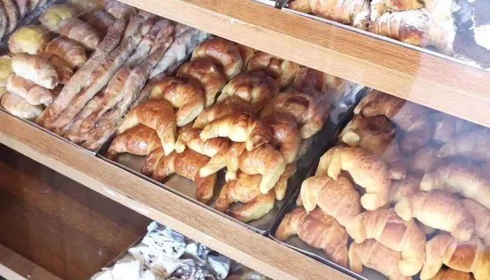 Smaken Panaderia Y Pasteleria Ambiente - Granadero Baigorria