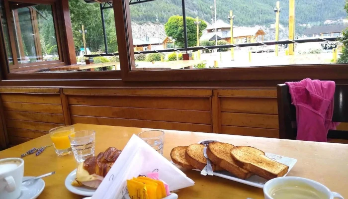 Vieja Deli -  Comida Y Bebida - San Martín de los Andes
